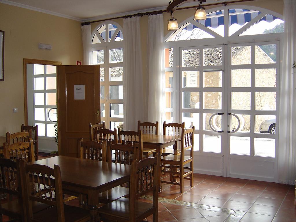 Hostal D'Ernes Alcala del Jucar Exterior foto