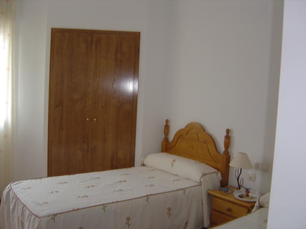 Hostal D'Ernes Alcala del Jucar Exterior foto