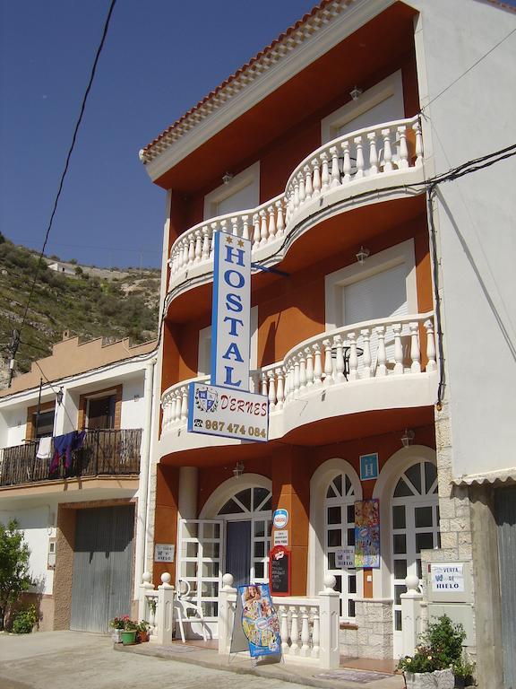 Hostal D'Ernes Alcala del Jucar Exterior foto
